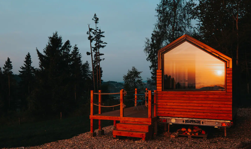 FOTO Predivna kućica na osami idealna je za romantičan vikend