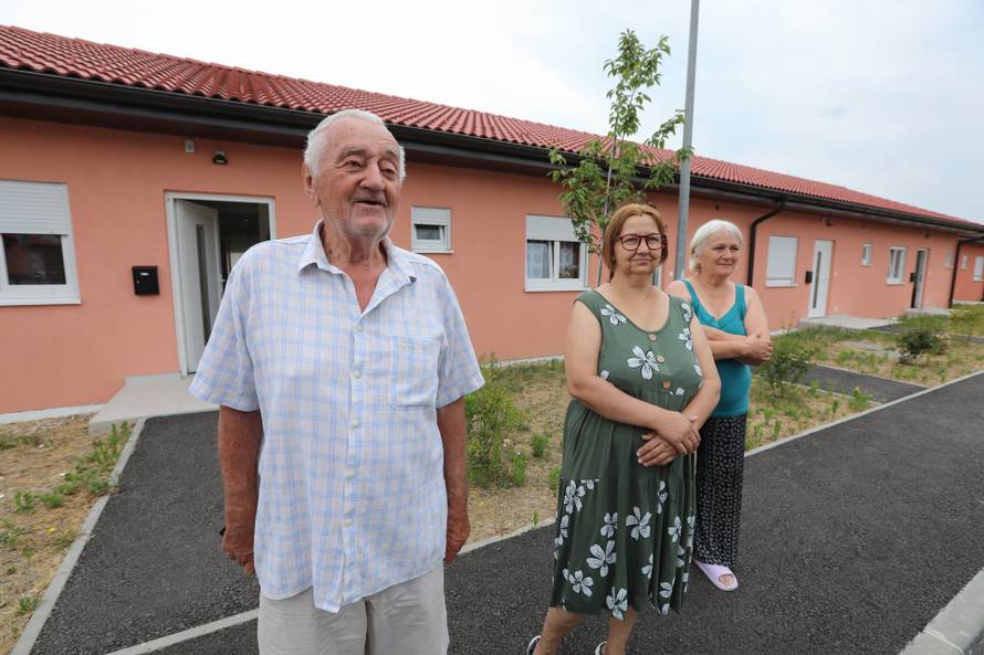 Petrinja: Županijsko naselje "Petrinia"