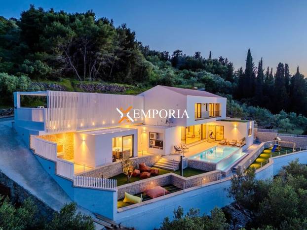 FOTO Mjesto za savršen bijeg: Svi žele ovu vilu na Ugljanu s predivnim pogledom na Zadar