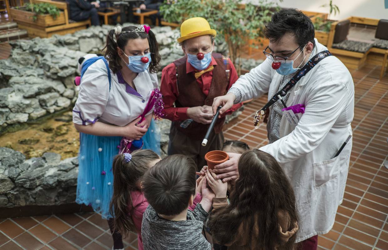 Razveselili su djecu iz Ukrajine: 'Crveni Nosovi mogu u svakome pronaći iskrenu trunku sreće'