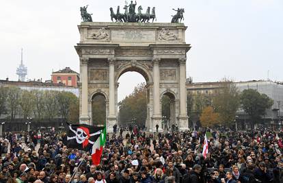 Tisuće prosvjedovale u Italiji