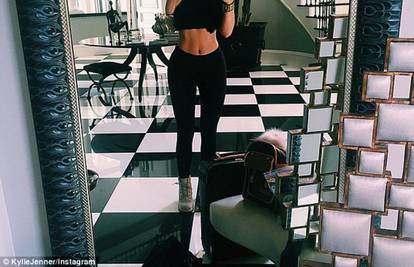 Kylie Jenner kopira polusestru Kim, ona je njezin modni uzor