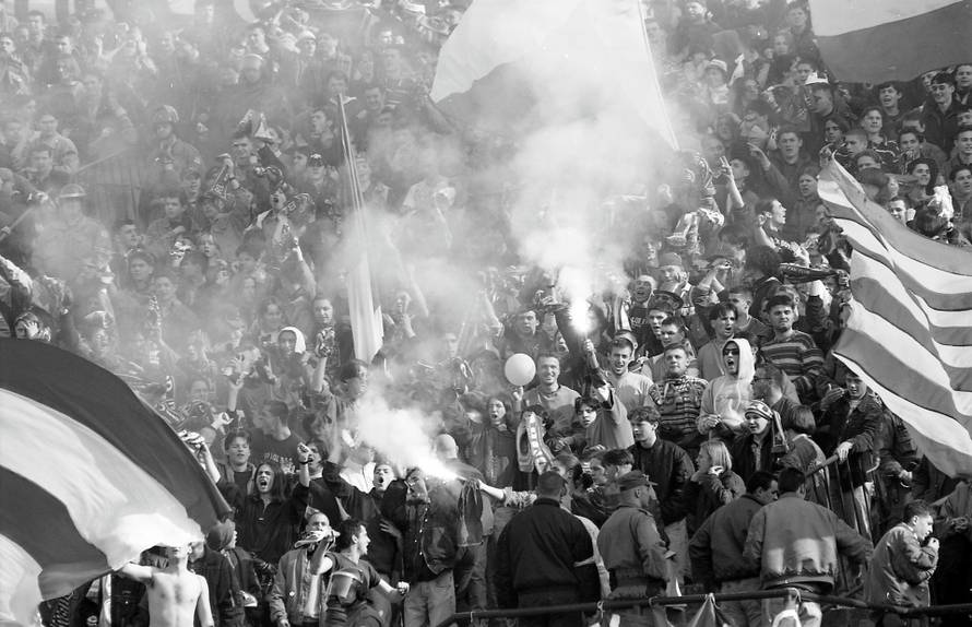 Zagreb: NK Croatia i HNK Hajduk na stadionu u Maksimiru, 24.03.1996.