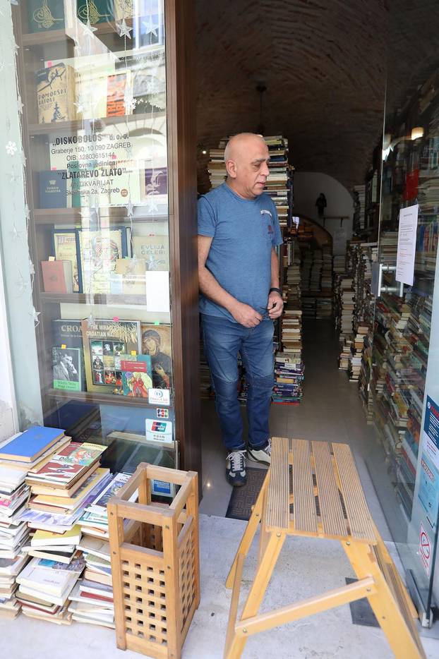 Zagreb: Ulazak u antikvarijat onemogućen, kupci će se usluživati na ulasku u poslonicu