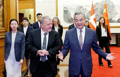 Kineski ministar: Potpuno poštujemo danski suverenitet na Grenlandu, uzvratite isto