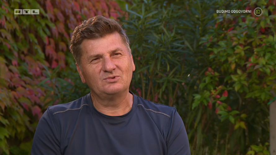 Olja objašnjavala Draganu što osjeća prema njemu pa se prerušila u redovnicu: Što ti je?