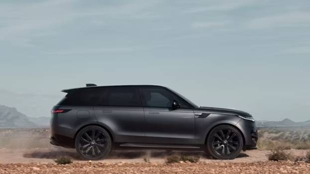 FOTO Mijenja ime na dresu, ali i aute, kao čarape! Pogledajte impresivnu Haalandovu garažu