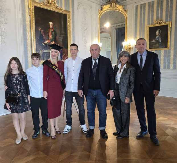 FOTO Kerumova Fani postala je doktorica znanosti, a evo kako se mijenjala kroz godine...