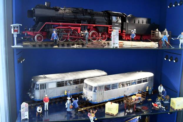 Izložba Virovitica voli vlakove