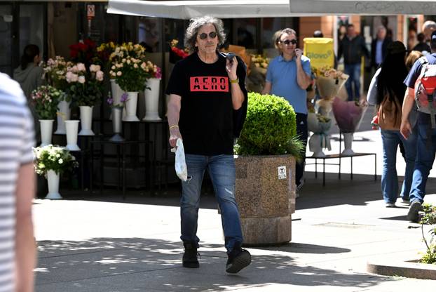 Zagreb: Jurica Pađen u šetnji gradom