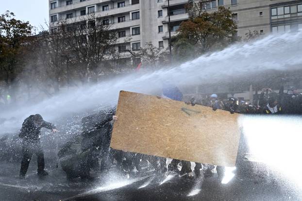 Second nationwide day of protests against the cost of living in France