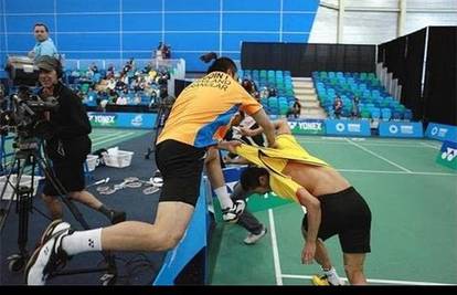 Tučnjava na meču badmintona između dvojice bivših partnera