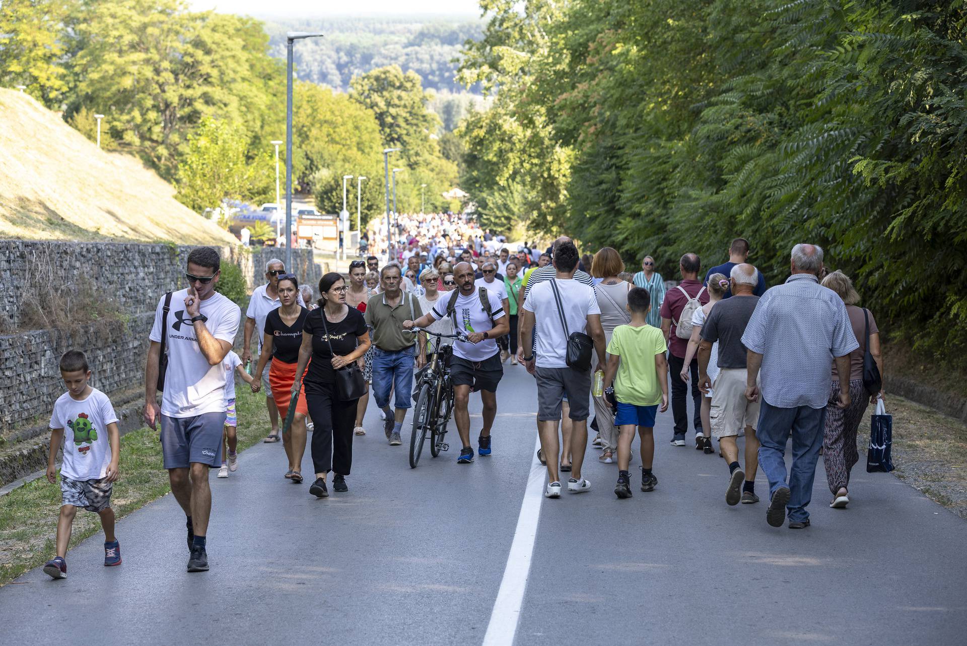 Aljmaš: Marijansko svetište Gospe od Utočišta na blagdan Velike Gospe