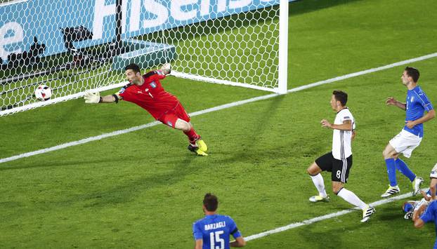 Germany v Italy - EURO 2016 - Quarter Final