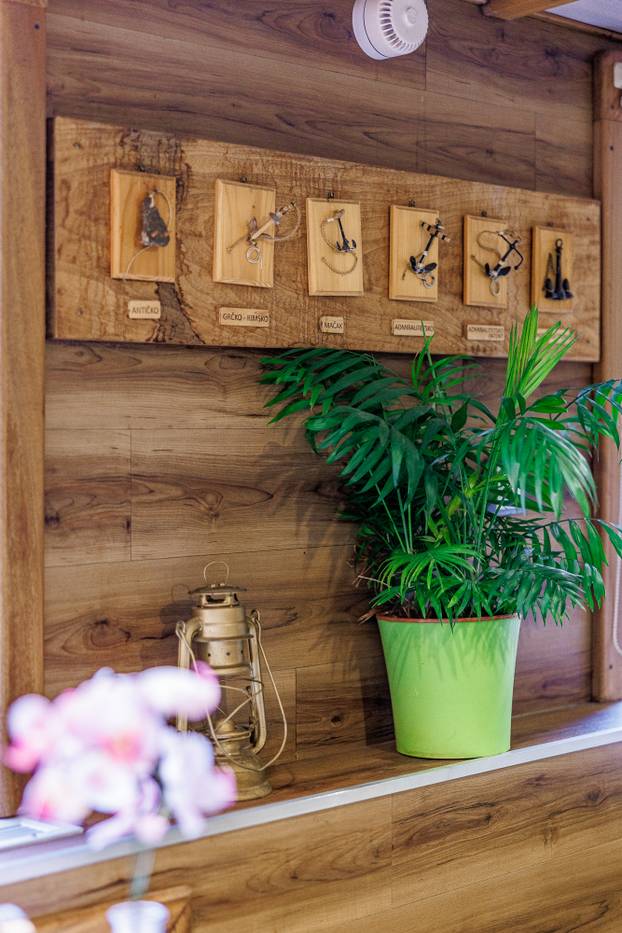 FOTO Zavirite u prvi brod-hotel u Hrvatskoj: Noćenje na ovom brodu u Rijeci ima posebnu čar