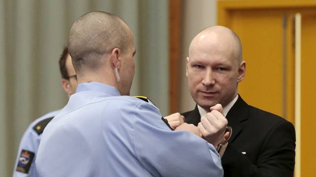 Preživjela je Breivikov krvavi pohod: 'Stalno razmišljam o tome koliko su svi bili mladi'