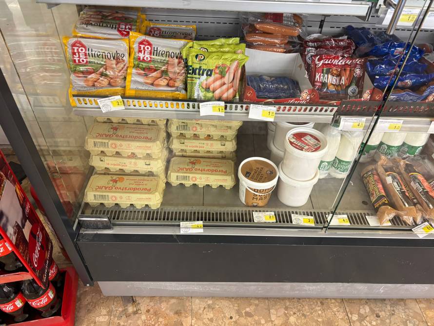 U trgovinama nema jaja: U velikim centrima police su sve praznije: Evo o čemu se radi!