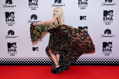 MTV Europe Music Awards 2022 - Arrivals - PSD Bank Dome