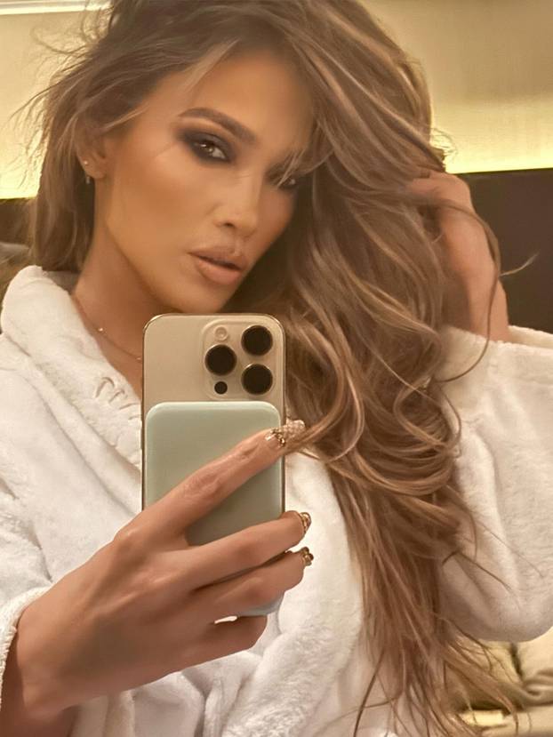 FOTO Jennifer Lopez (56) ima tijelo kao da joj je 25 godina - ovo je tajna njezine fit linije