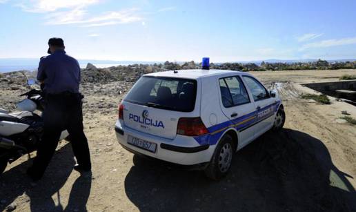 Policija blokirala lučicu Zenta, još traže  drugu ljudsku nogu