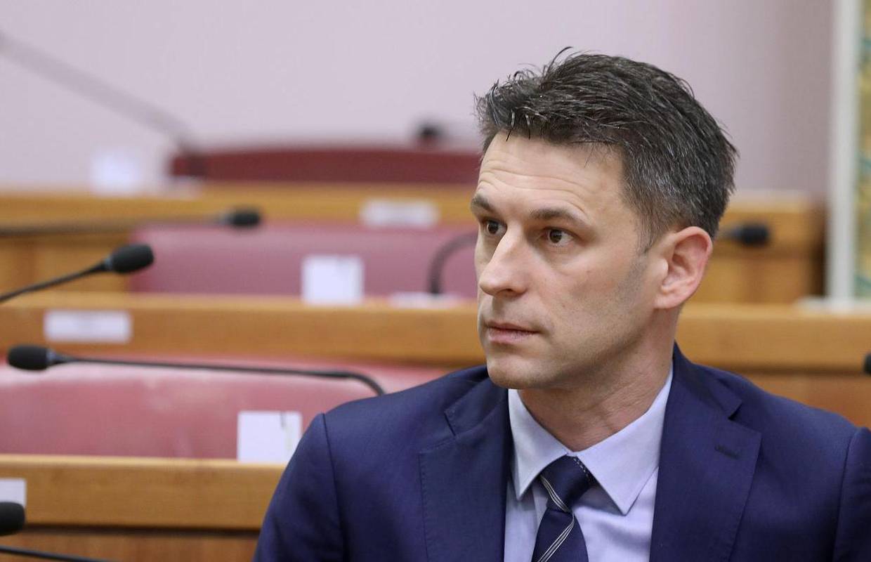Petrov: 'Nisam antivakser. Ja sam cijepio svoju djecu i rekao svojim roditeljima da se cijepe'