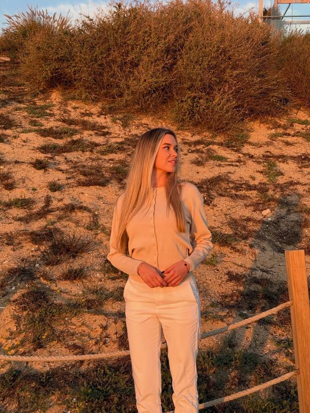 FOTO Zgodna, plavokosa i domaćica: 'Svi misle da mi je super, ali ja sam iscrpljena'