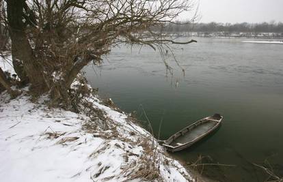 Tijelo smrznutog muškarca našli u granju pokraj Save 