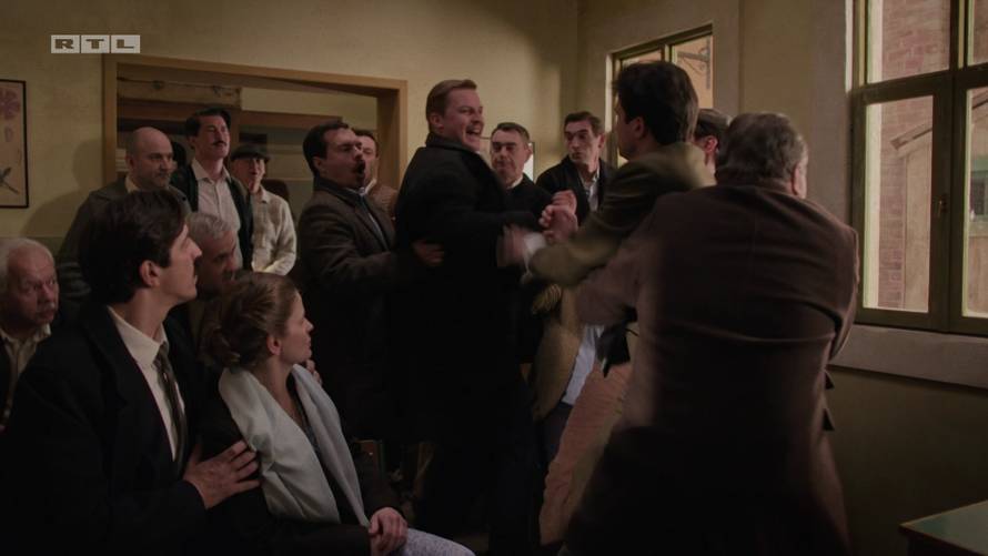 Što će danas biti u seriji Divlje pčele? Anka se vraća, Katarina otkriva da je Zora trudna...