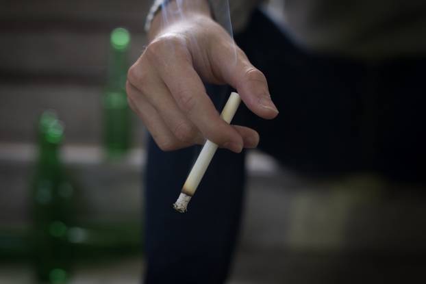 Evo kako se riješiti podočnjaka