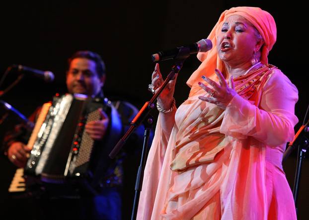 ARHIVA - 11.12.2016. Preminula kraljica romske glazbe Esma Redžepova