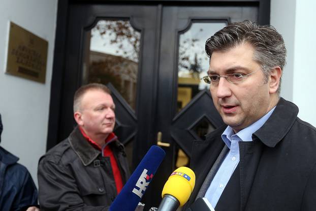 Zagreb: Dolazak HDZ-ovih europarlamentaraca na sastanak o sigurnosnoj situaciji u Europi