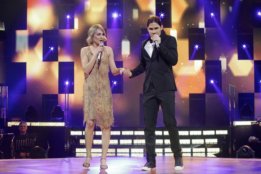 Tara: 'Neka se Dino odmara, izmučila sam ga, pospan je...'