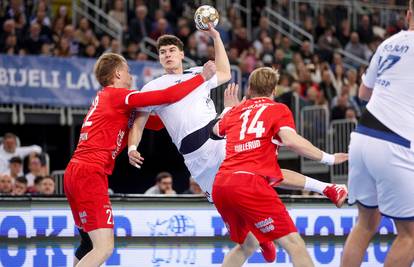 Zagreb - Kolstad 25-25: U drami zagrebaši ispustili pobjedu. Čeka ih težak put ka prolasku...