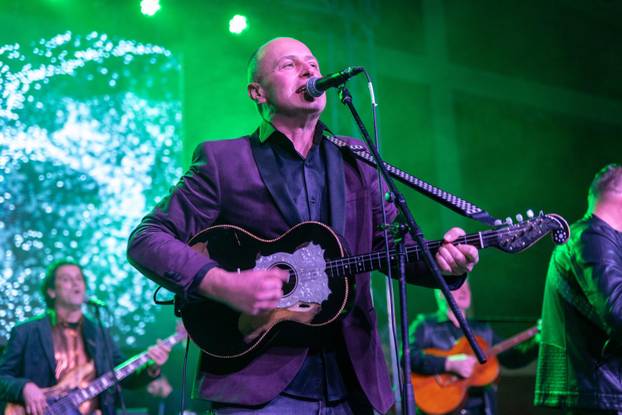 Županja: 13. božićni koncert Opće Opasnosti i prijatelja