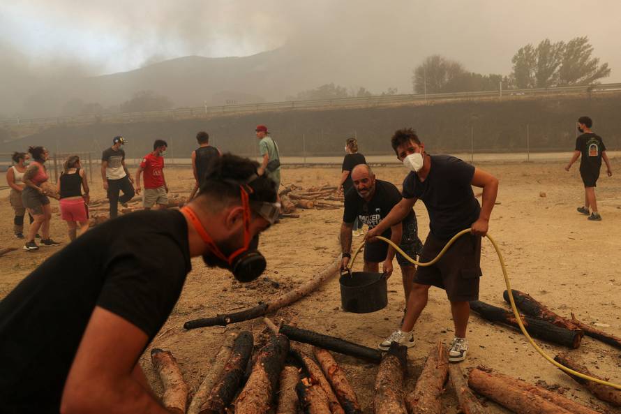 Wildfire in El Tiemblo, Spain