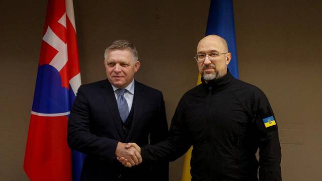 Ukrainian Prime Minister Shmyhal and Slovak Prime Minister Fico meet in Uzhhorod