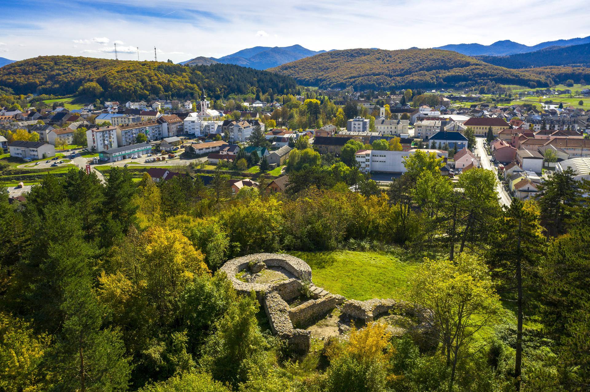 TZ Otočca, Brinja i Vrhovina predstavljaju  kraj zajedničkim  atraktivnim turističkim videom