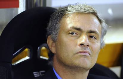 Special One rekao novinarima: Tretirate nas poput bandita!