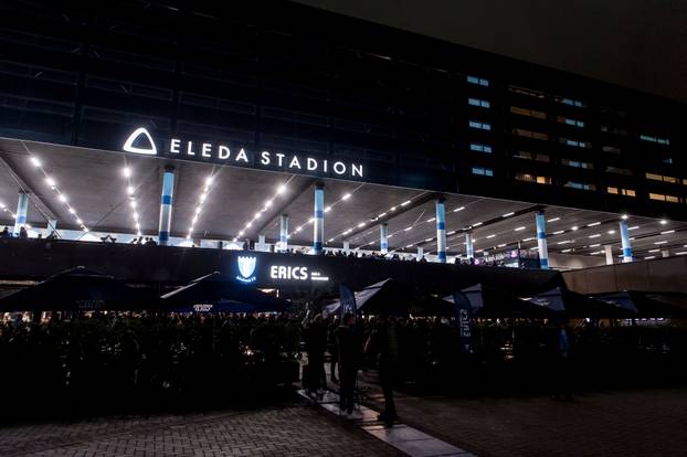 Navijači dolaze na stadion uoči susreta Malmoa i Dinama u 3. kolu Europske lige