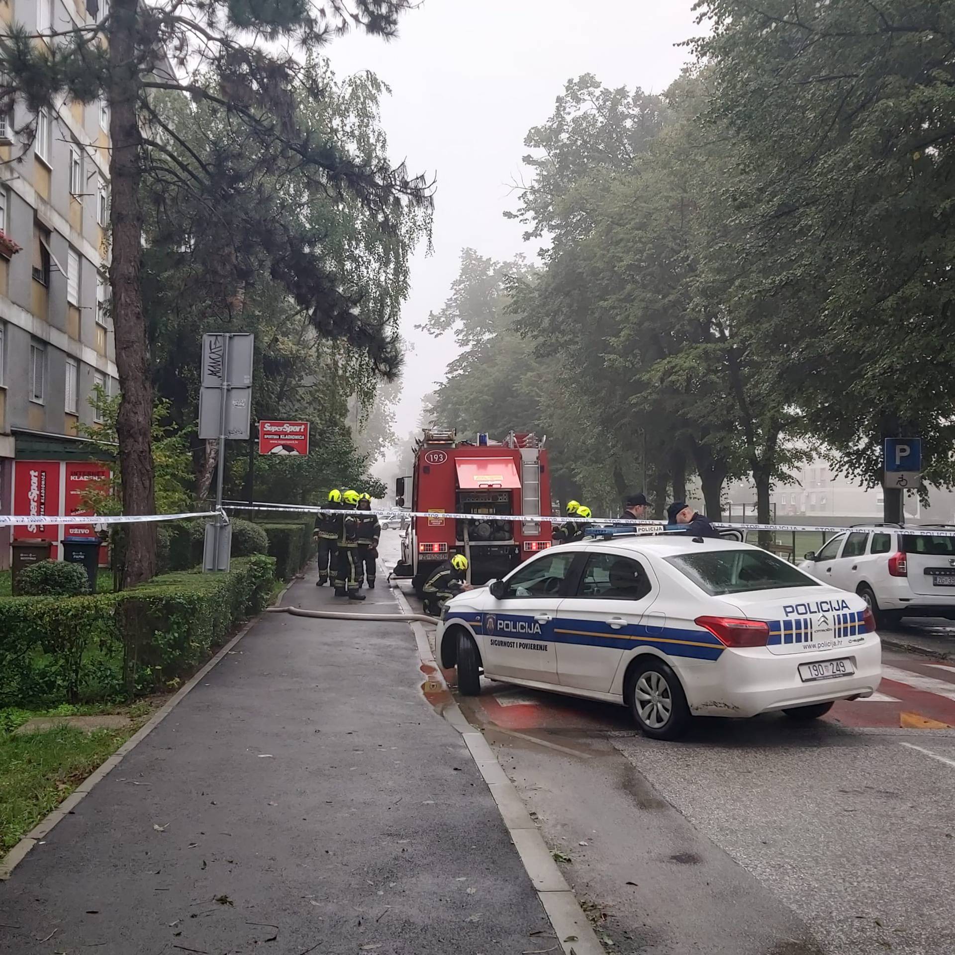 FOTO Užas u Novom Zagrebu: Detonacija probudila Trnsko, u zgradi poginuo jedan čovjek