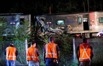 Vlak iskočio iz tračnica blizu New Yorka,  29 ljudi ozlijeđeno