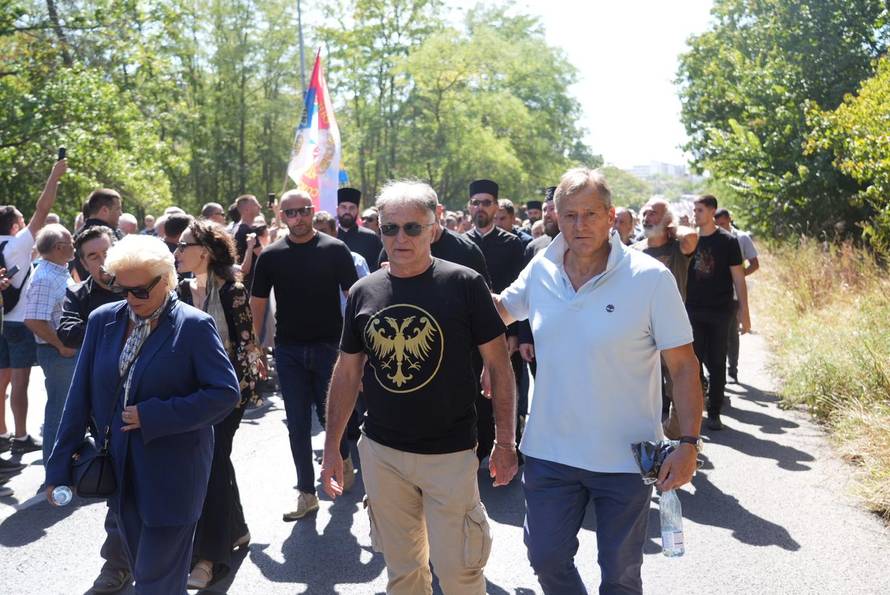 Beograd: Sprovod ratnog zločinca Ratka Mladića