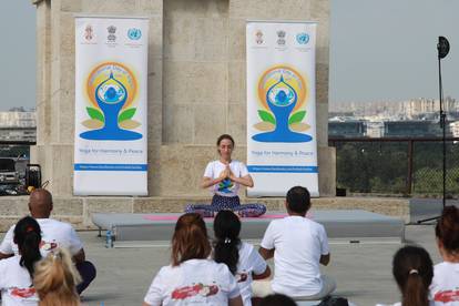 Beograd: NA Kalemegdanu obilježen Međunarodni dan joge