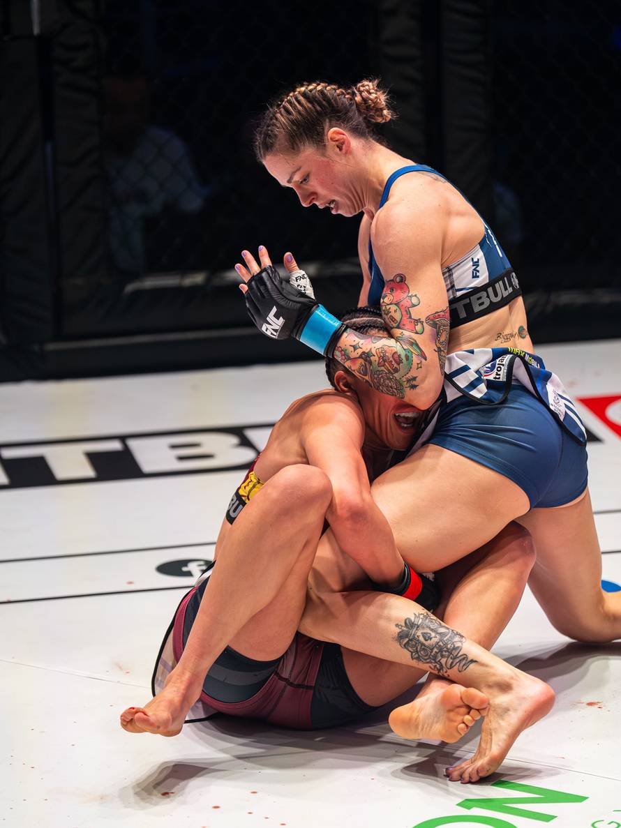 VIDEO Luzar Smajić pobijedila Petrović u spektakularnoj borbi!