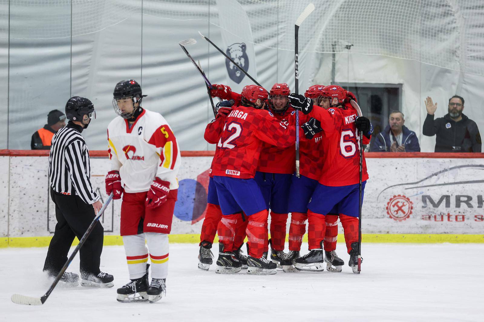 Zagreb: IIHF Svjetsko prvenstvo u hokeju na ledu za mlađe seniore, Hrvatska - Kina