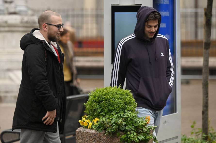 Zagreb: Filip Glavaš prošetao je gradom u društvu prijatelja