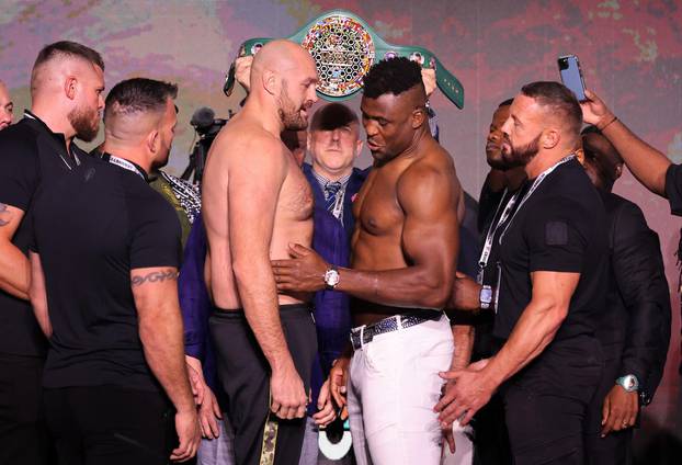 Tyson Fury & Francis Ngannou Weigh-in