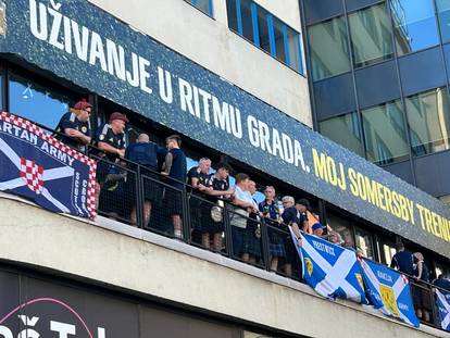 FOTO 'Kockice' i kiltovi ispunili grad: Zagreb prepun navijača!