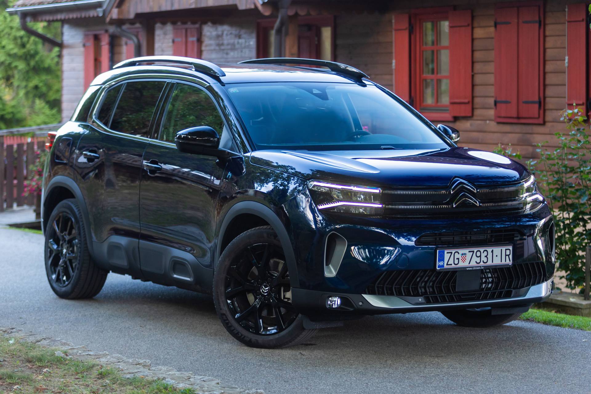 Stigao redizajnirani C5 Aircross, izgleda kao potpuno novi auto