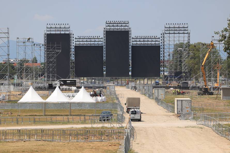 Zagreb: Priprema pozornice za koncert Thompsona 